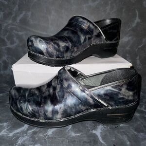 Dansko Professional Clogs Blue/Black Swirl Marble Leather Women’s Size 10.5-11